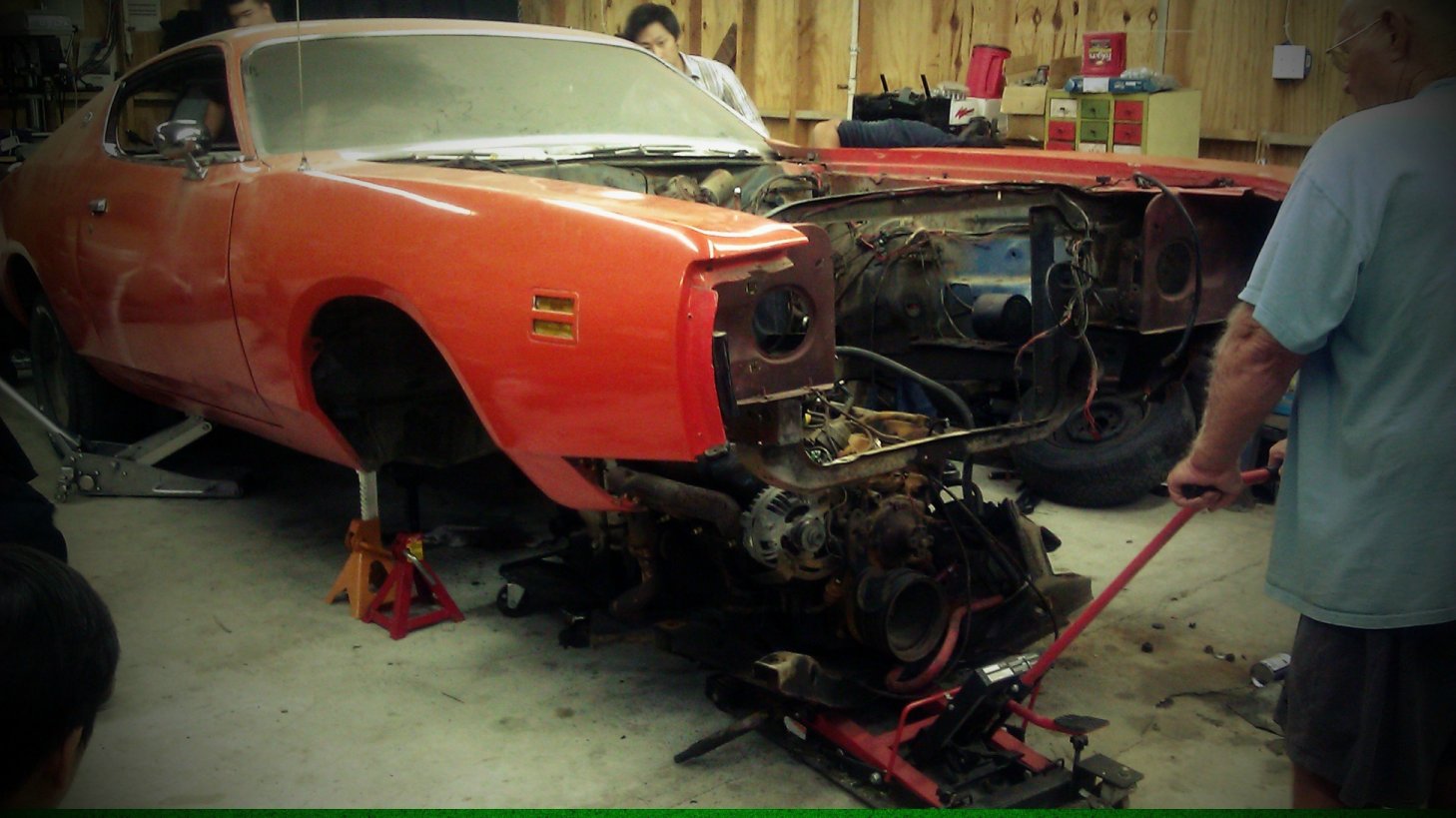charger-engine-remove-4-small1.jpg